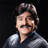 Jinsiy aloqani baland poshnali poyabzalda tomosha qiling