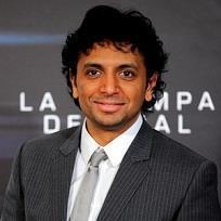 https://in.bmscdn.com/iedb/artist/images/website/poster/large/m.-night-shyamalan-1308-24-03-2017-12-31-45.jpg