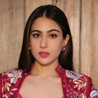 Sara Khan Xxnx - Sara Ali Khan - Movies, Biography, News, Age & Photos | BookMyShow